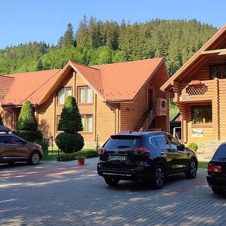 Mini Hotel Zakrut Tatariw Exterior foto