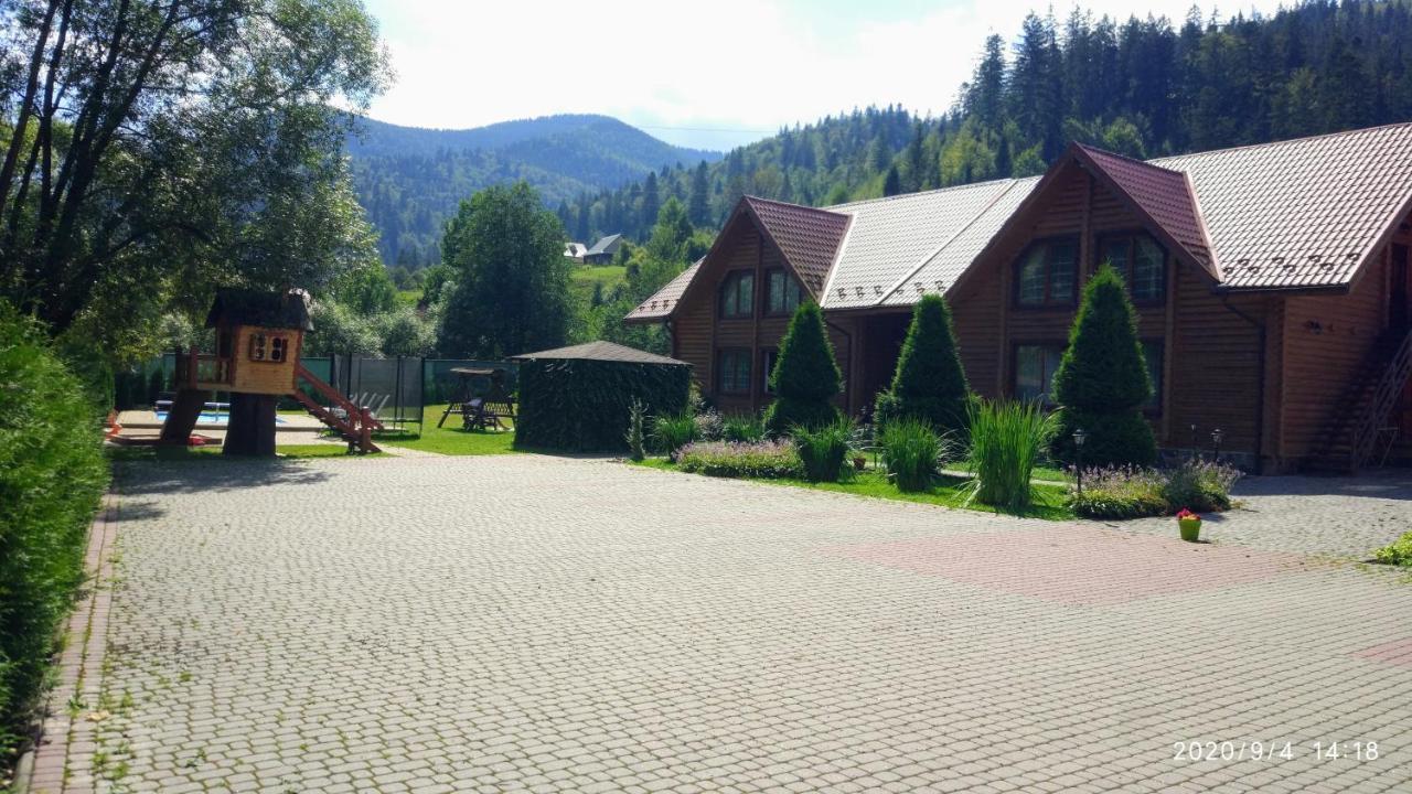 Mini Hotel Zakrut Tatariw Exterior foto