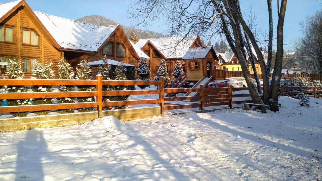 Mini Hotel Zakrut Tatariw Exterior foto