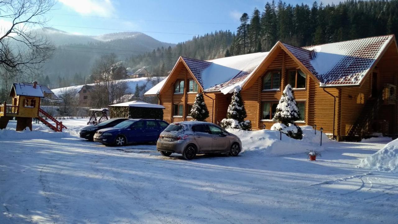 Mini Hotel Zakrut Tatariw Exterior foto