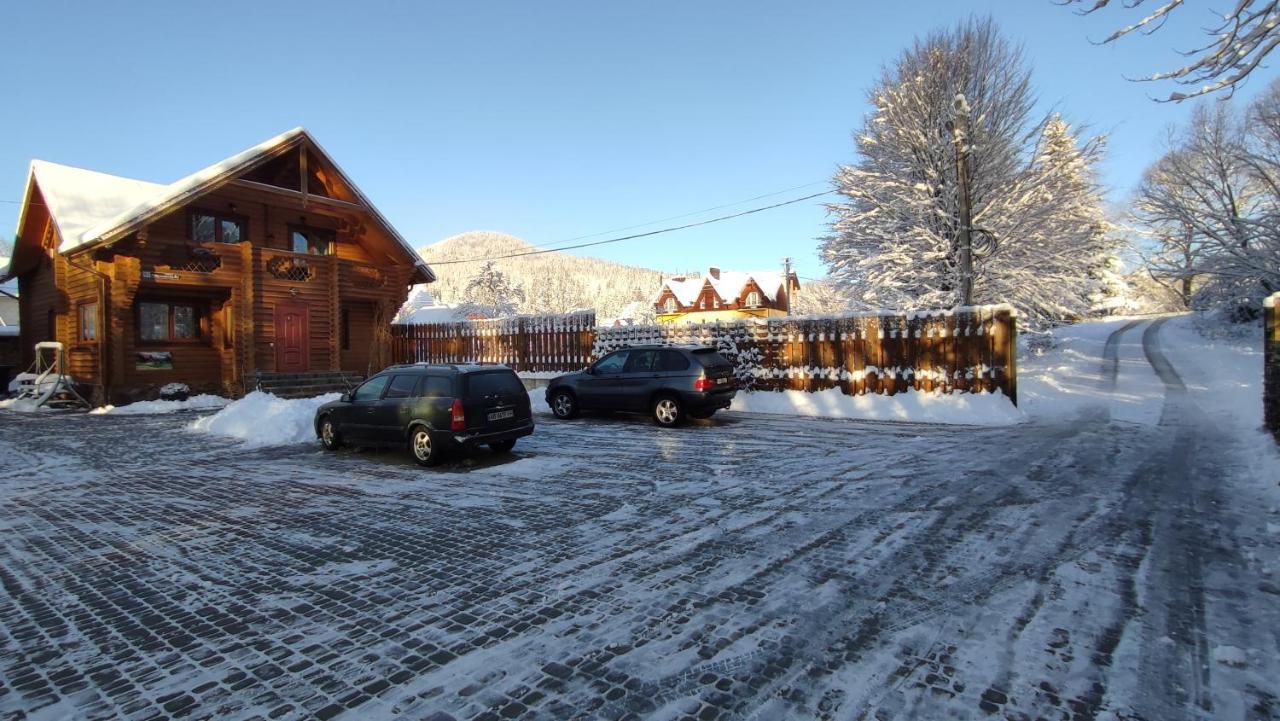 Mini Hotel Zakrut Tatariw Exterior foto