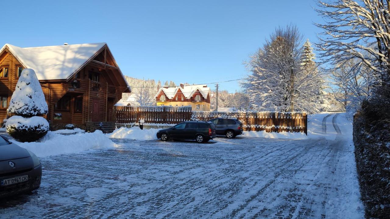 Mini Hotel Zakrut Tatariw Exterior foto