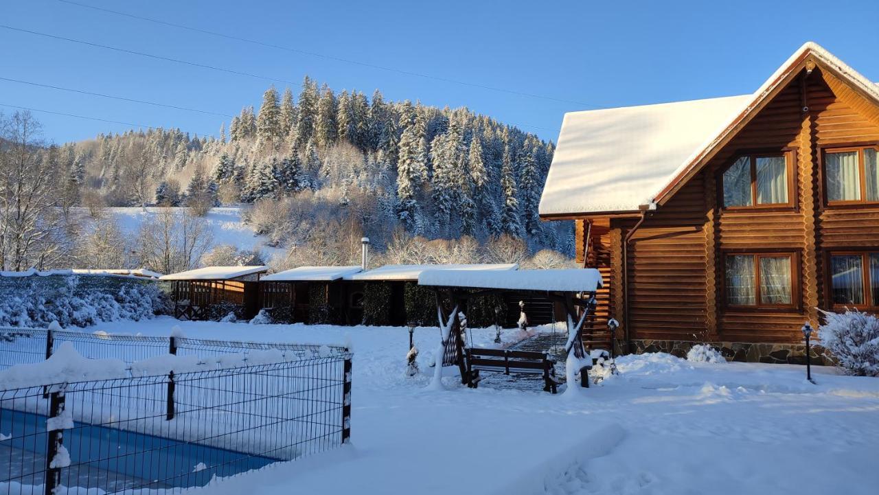 Mini Hotel Zakrut Tatariw Exterior foto