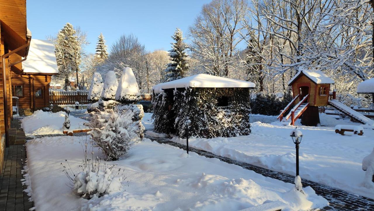 Mini Hotel Zakrut Tatariw Exterior foto