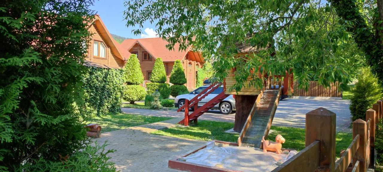 Mini Hotel Zakrut Tatariw Exterior foto