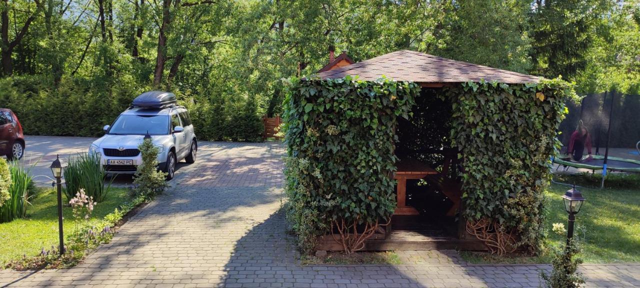 Mini Hotel Zakrut Tatariw Exterior foto